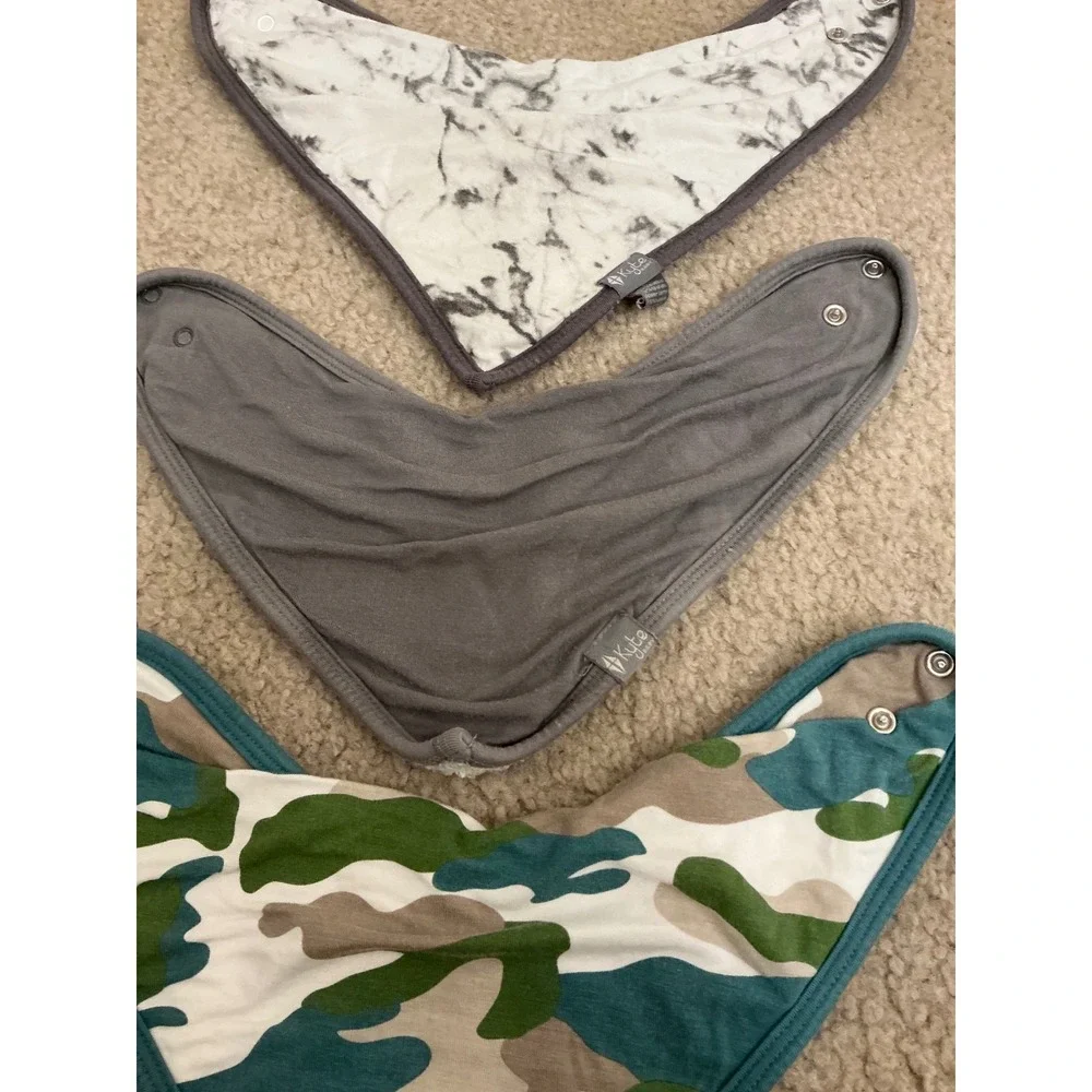 Kyle baby bandana bib lot 7 retired prints black white zen tree Canadian camo